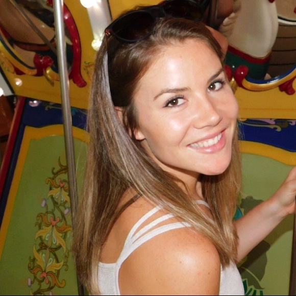 Meet your Posher, Jessica - Picture 1 of 1